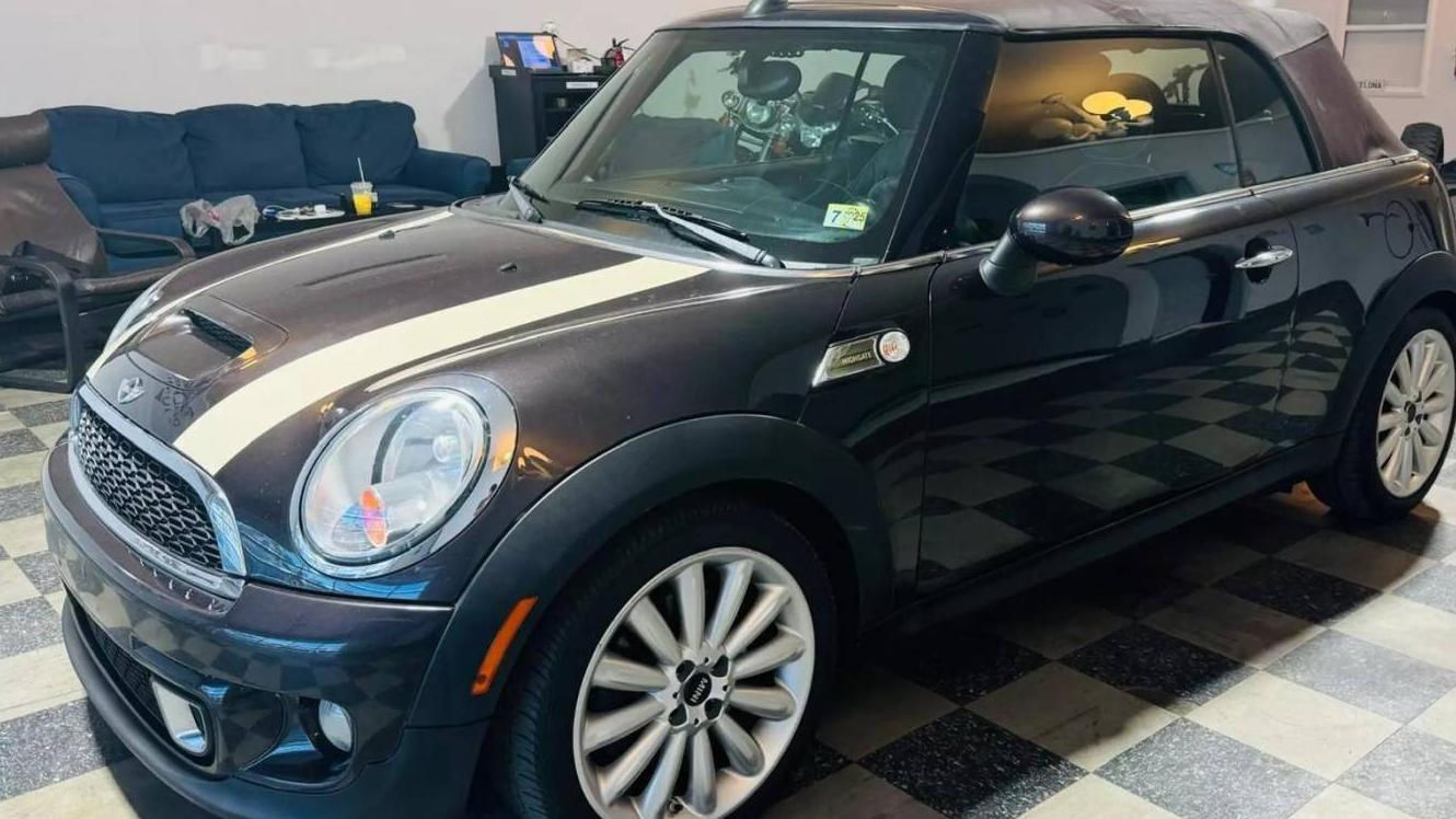 MINI COOPER CONVERTIBLE 2012 WMWZP3C56CT549861 image